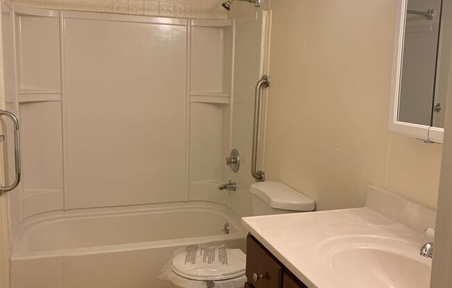 Townhouse Road Apartments