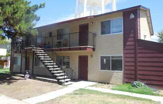 Sweet 2 bed near Golden Valley High School