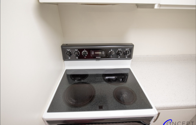 2 beds, 1 bath, 700 sqft, $1,325, Unit 08