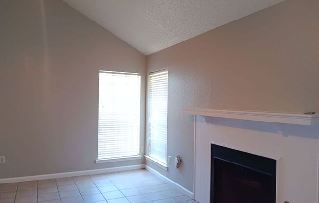 2 beds, 2 baths, 1,007 sqft, $1,450