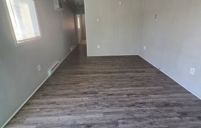 1 bed, 1 bath, 620 sqft, $825, Unit 61