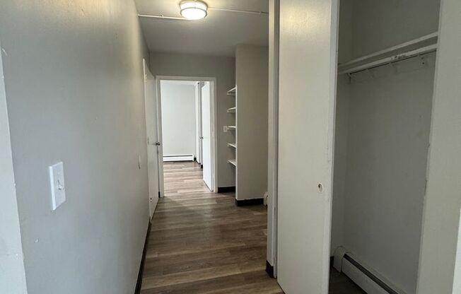 1 bed, 1 bath, 620 sqft, $1,407, Unit Call Today!