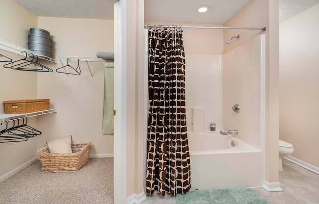 Bathroom With Bathtub at The Orchard, Dublin, OH