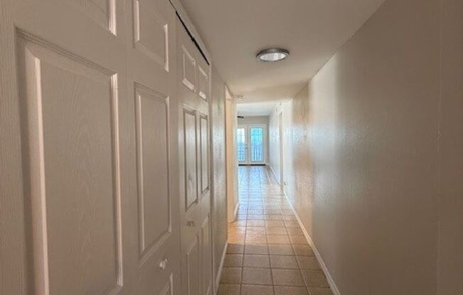 3 beds, 2 baths, 1,256 sqft, $1,500, Unit 09-0907 W/D