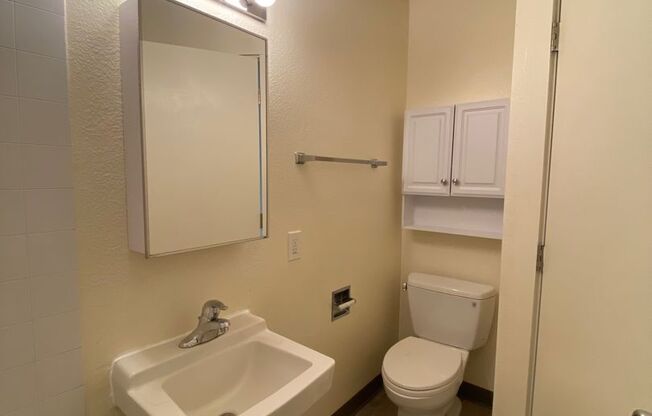1 bed, 1 bath, 415 sqft, $1,395, Unit 2