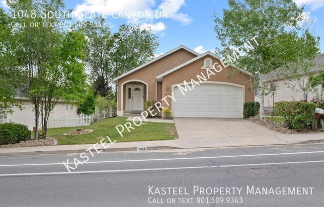 1048 S SLATE CYN DR