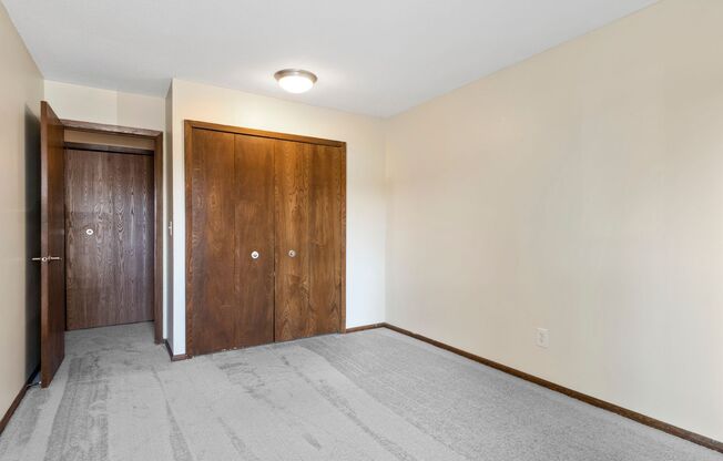 1 bed, 1 bath, 660 sqft, $1,215, Unit 325