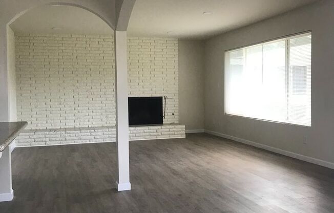 Bellaire Duplex (DD)