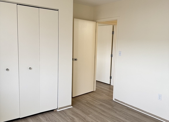 2 beds, 1 bath, 816 sqft, $2,600, Unit 612