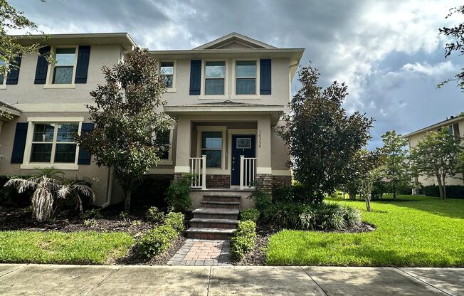 Awesome townhome in Resort Style Conmuunity
