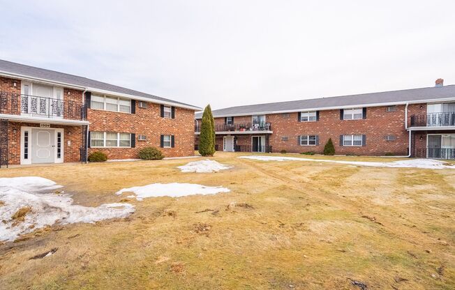 1 bed, 1 bath, 582 sqft, $999, Unit 1032-01