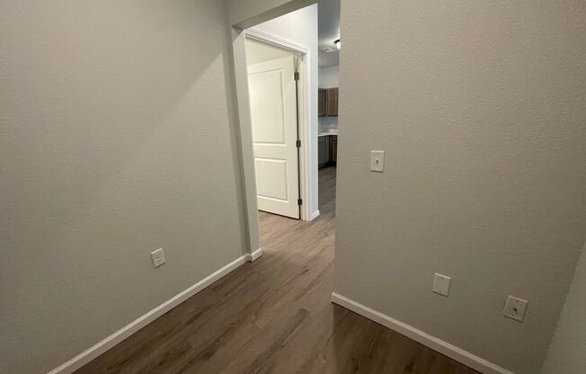 1 bed, 1 bath, 670 sqft, $971, Unit 1140-113