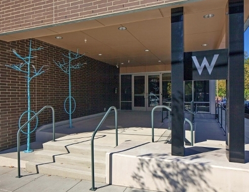 2 beds, 2 baths, $2,050, Unit 401