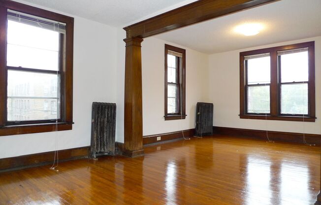 1 bed, 1 bath, 410 sqft, $930, Unit 10 - 205
