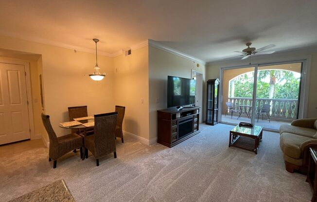 2 beds, 2.5 baths, $1,795, Unit 2825 Palm Beach Blvd #216