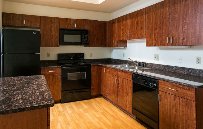 1 bed, 1 bath, 730 sqft, $1,595, Unit 111