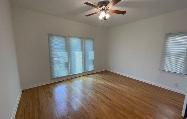 2 beds, 1 bath, $3,150