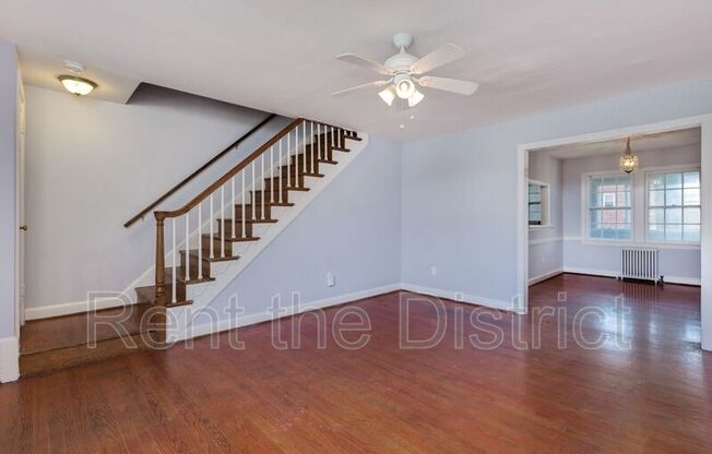 802 20 ST NE