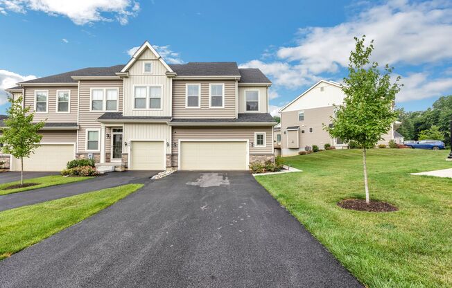 Stunning 3-Bedroom Townhouse with Finished Basement in Kennett Square! Available Late July!
