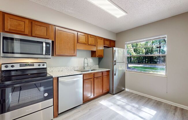 Renovated 1BR/1BA Ortega Farms Apartment w/ Stainless Steel Appliance