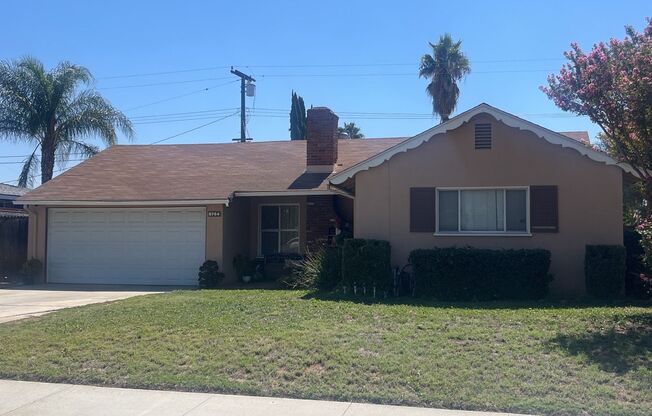 3 Bedroom 2 Bathroom Home in Riverside