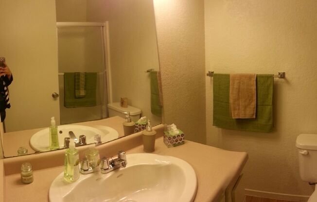 2 beds, 1.5 baths, 920 sqft, $1,495, Unit 53