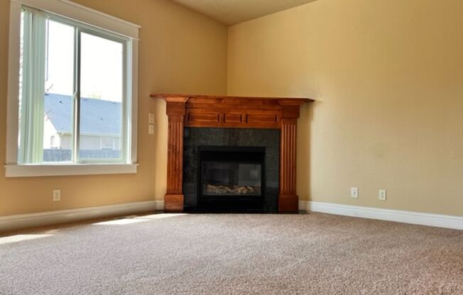 1935 Marten Creek~Gorgeous home in Lochsa Falls Subdivision