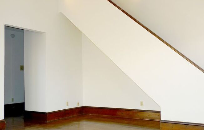 1 bed, 1 bath, 410 sqft, $1,135, Unit 9 - 301
