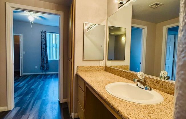 1 bed, 1 bath, $1,225, Unit # 1155