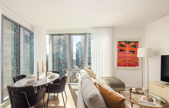 2 beds, 1 bath, $9,699, Unit 29F