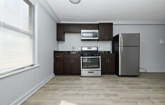 1 bed, 1 bath, 850 sqft, $995, Unit 7200 - 201
