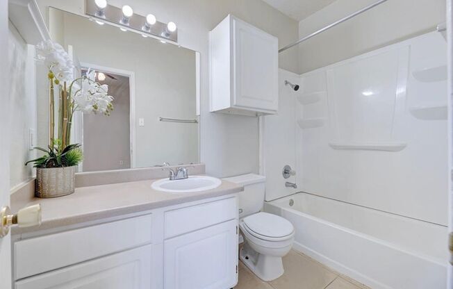 1 bed, 1 bath, $675, Unit # 212