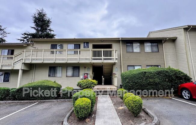 1700 W SUNN FJORD LN