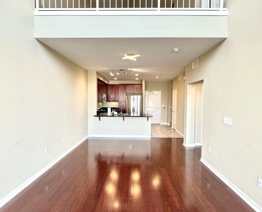 2 beds, 2 baths, 1,290 sqft, $3,700, Unit 439