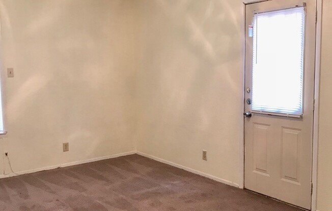 101/103 Lockhart St.
