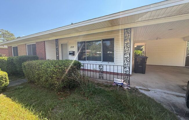 Pensacola - Lakeview - 3 bedroom, 2 bathroom