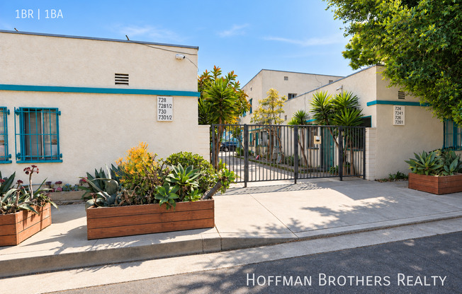724 MACHADO DR