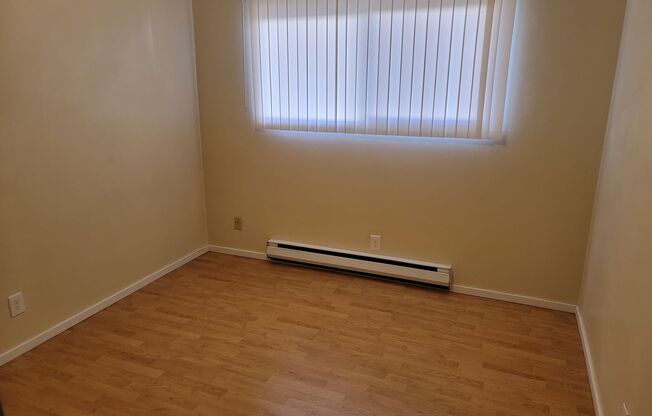 1 bed, 1 bath, 500 sqft, $1,545, Unit 13