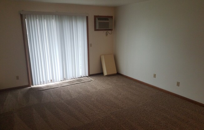 1 bed, 1 bath, 580 sqft, $725