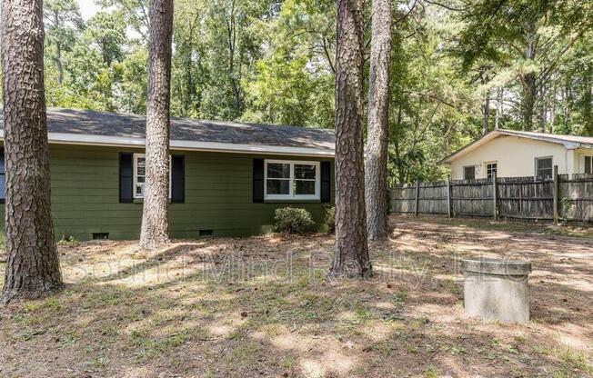 722 WOODLAND RD