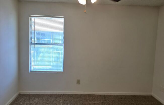 1 bed, 1 bath, 696 sqft, $815, Unit PG 2236