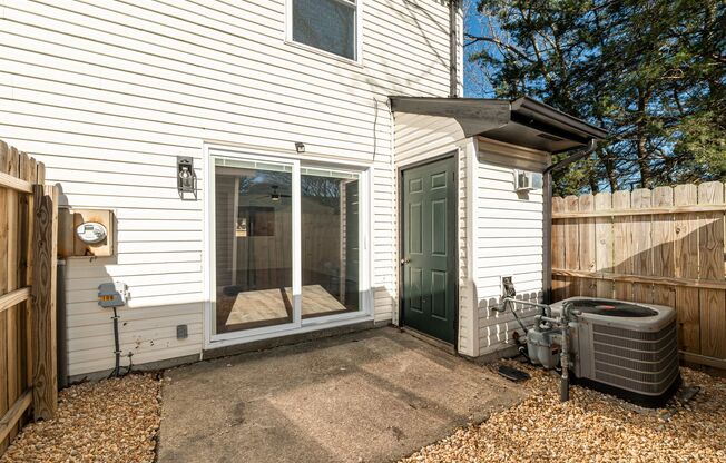 9400 1st View St