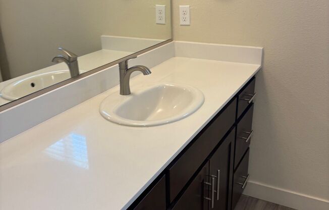 2 beds, 2 baths, 1,064 sqft, $2,271, Unit 1663 - 301