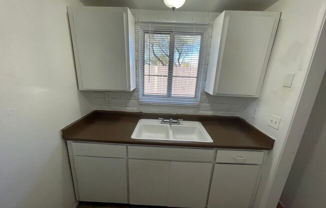 1 bed, 1 bath, $795, Unit 2740-1103