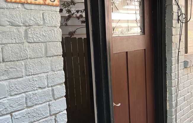 2 story 2 Bed 1 Bath - 2 Parking - Water Paid