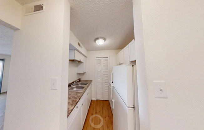 Super cute and Spacious Two-Bedroom Apartment!