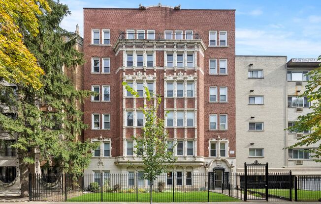 Studio, 1 bath, 381 sqft, $1,195, Unit 107