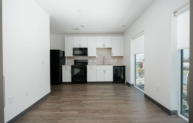 1 bed, 1 bath, 403 sqft, $1,125, Unit 824