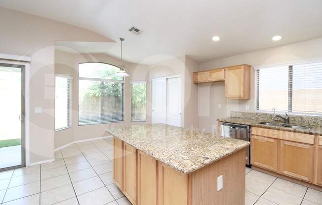 534 E IRONWOOD DR