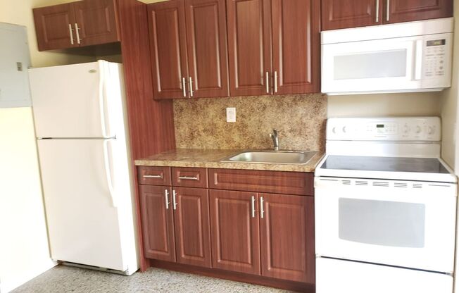 3712 - 3718 Henry Ave